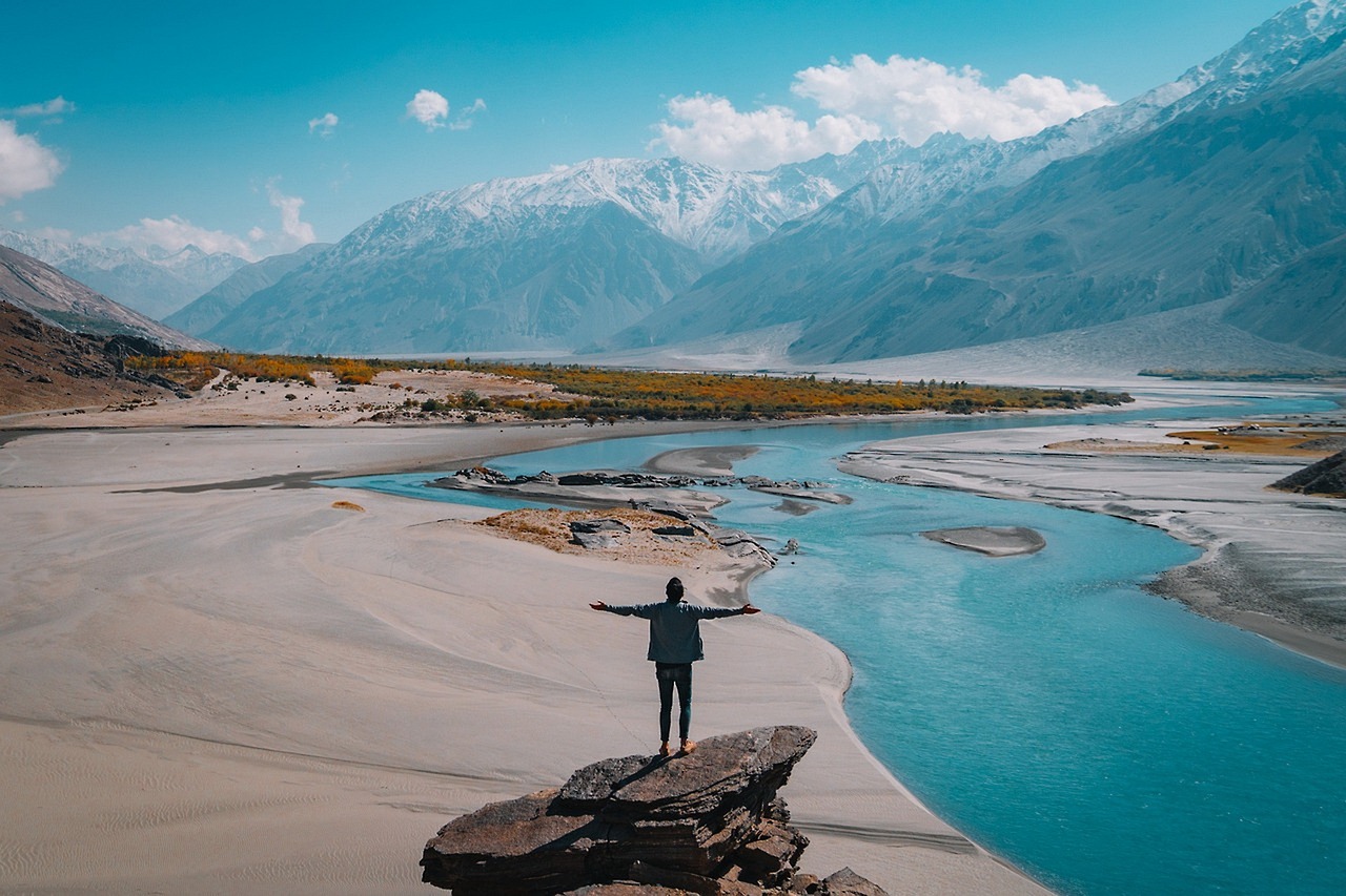 nature outdoors travel exploration 2990060