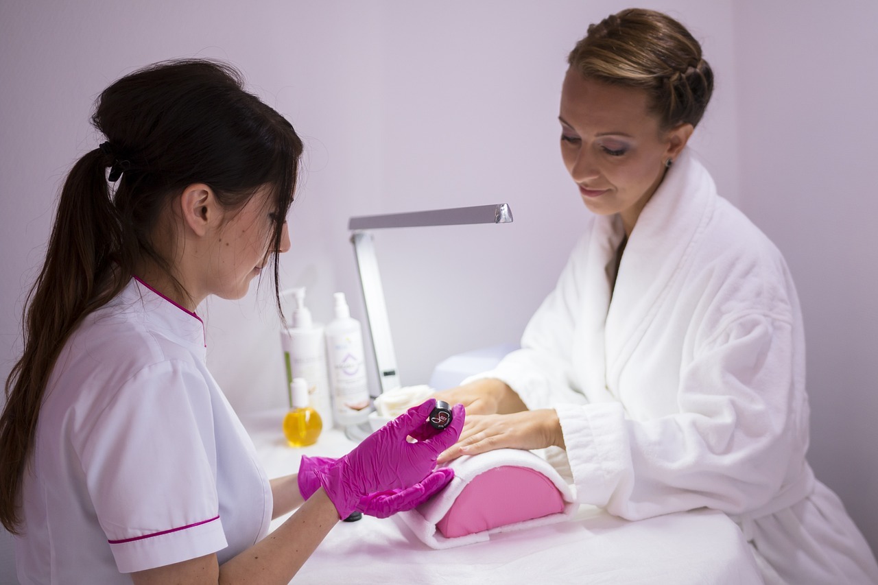 beautician service beauty salon 5529803